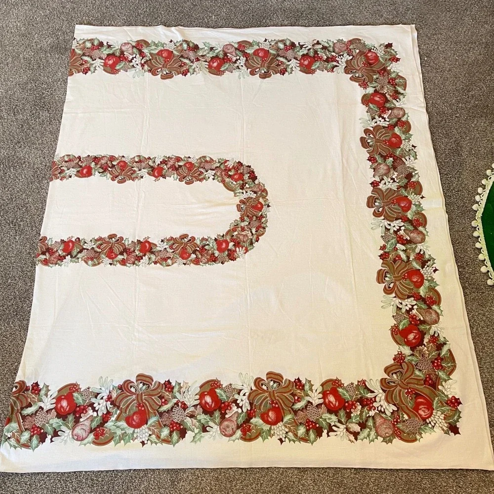 Vintage 50s Christmas Holiday Fruit Bow Holly Leaf Candy Cane Tablecloth‎ 60x96